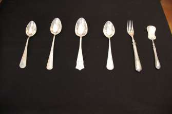 Cucharas, cucharones antiguas de plata pura