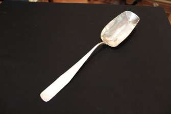 Cucharas, cucharones antiguas de plata pura