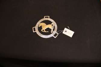 Fron buckle